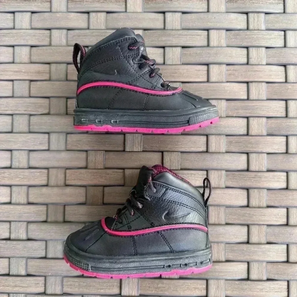 Nike ACG Woodside‎ 2 High Toddler Baby Boots Waterproof Black 524878-001 Size 5